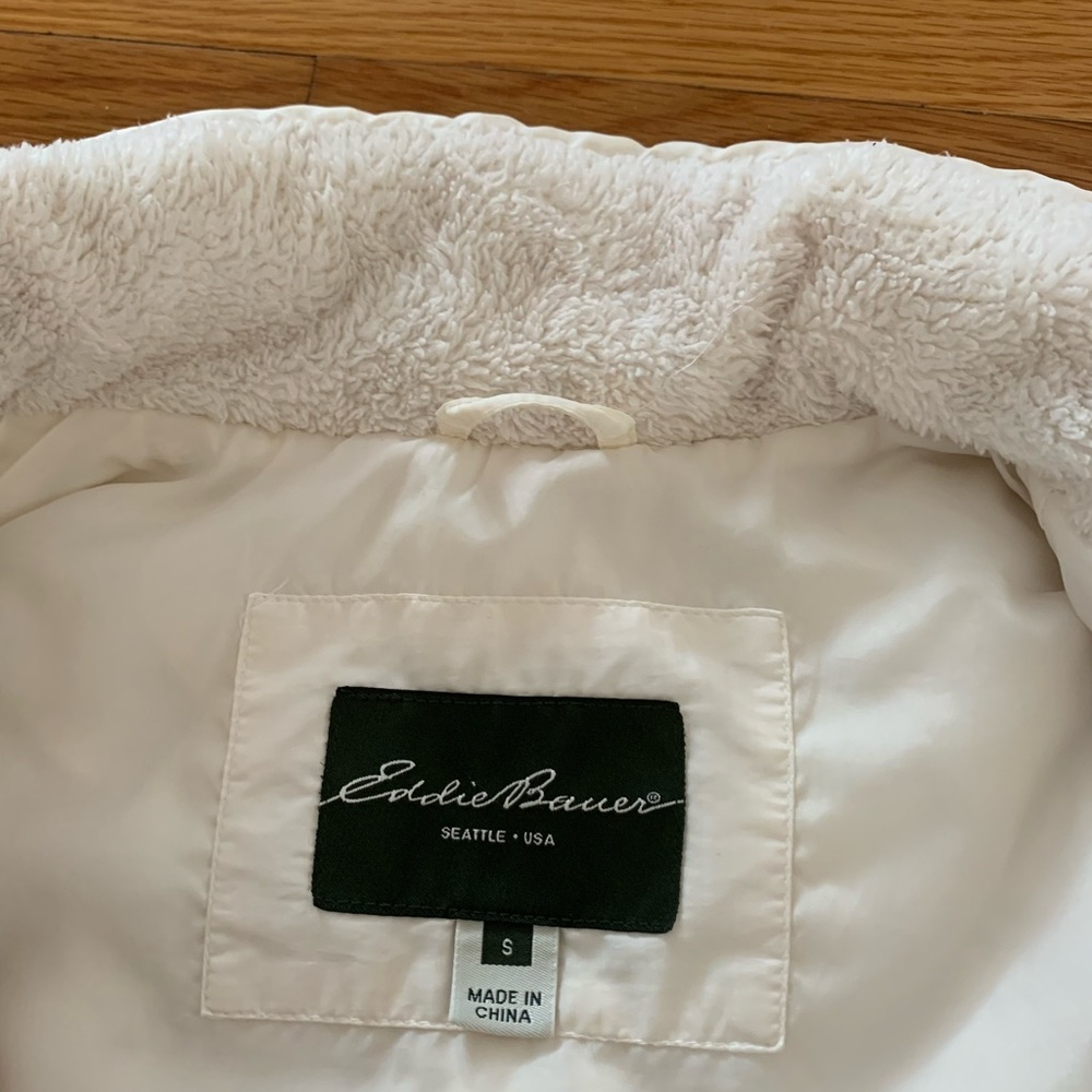 Puffer Vest - Picture 2 of 4